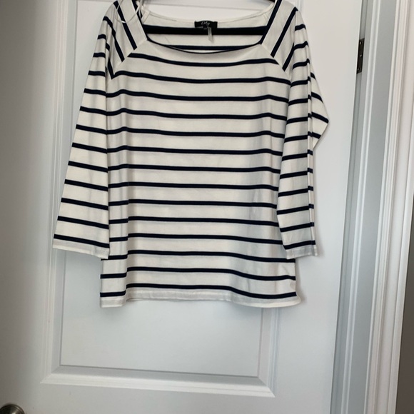 Orley Size L top - Picture 1 of 9